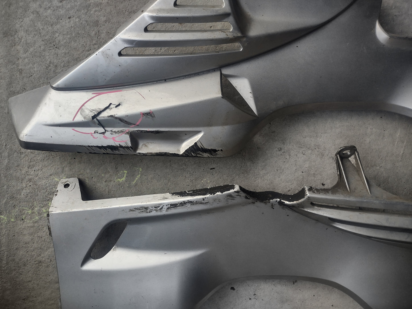 Suzuki an400 fairings / plastics 15+ items (OEM)