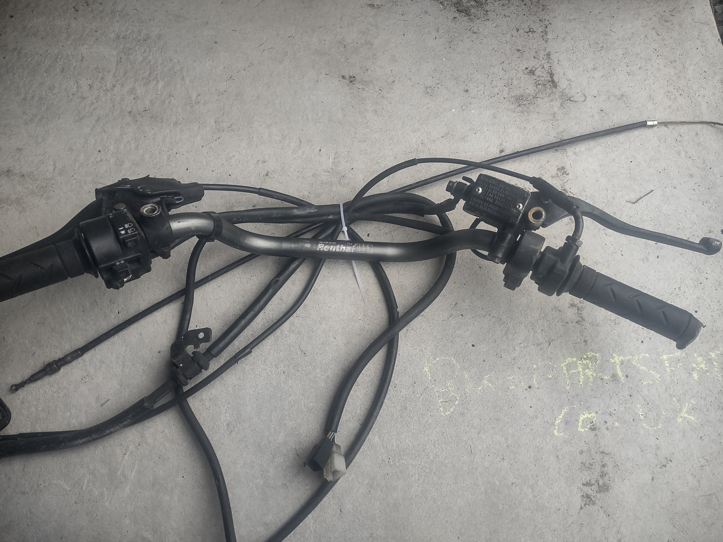 Honda CBR 125 rental handlebars & switches