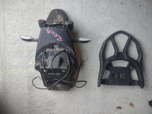 Zontes mantis 125 grab handle, side panels, rear lights (OEM)