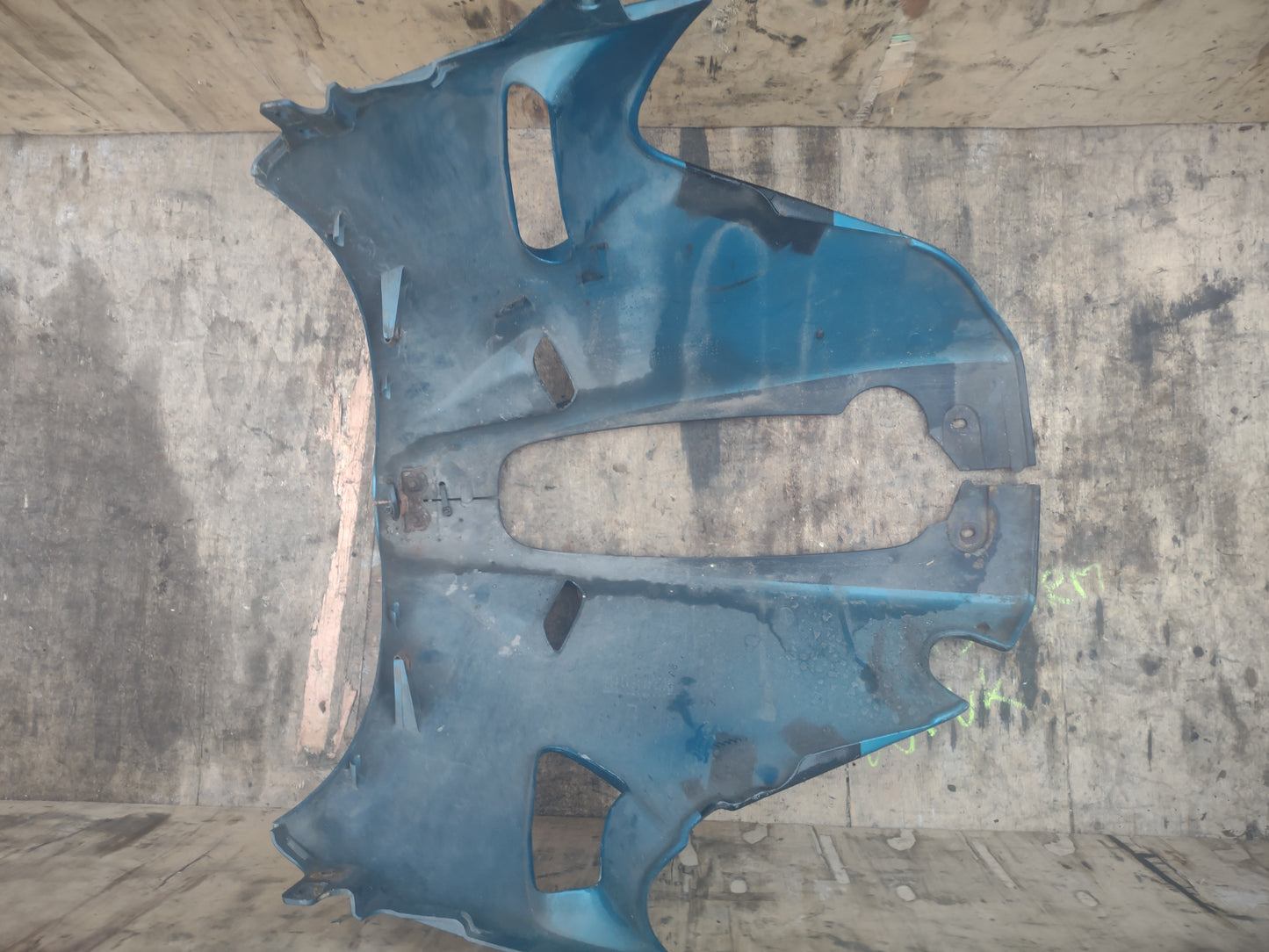 Kawasaki zzr600 nose cone, fairings, indicators, mounting bracket 1993 (OEM)