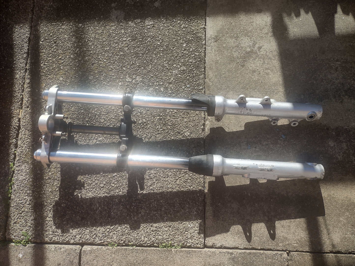 Lexmoto zsx f 125 front forks / shockers top & bottom yoke (2017)