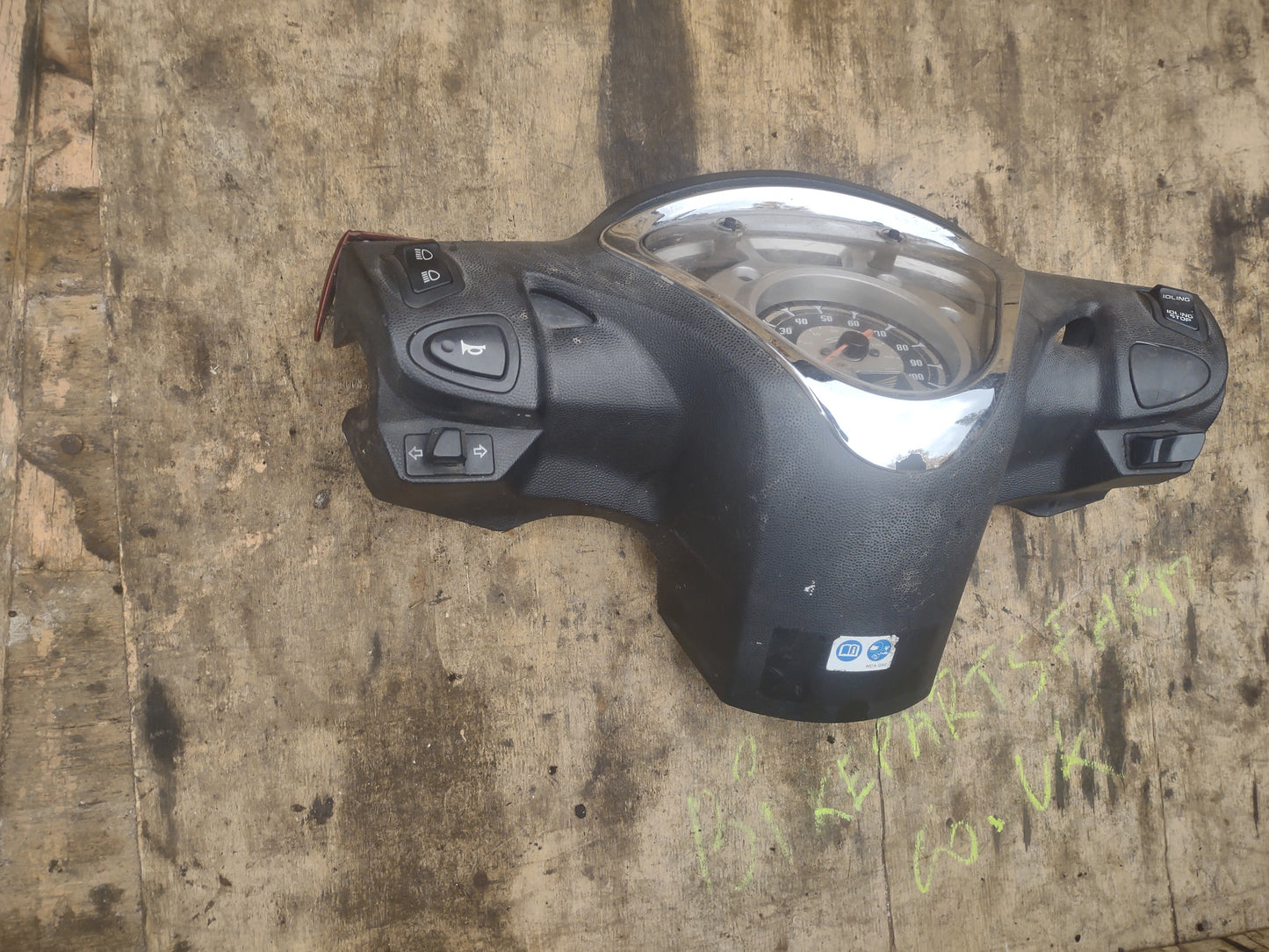 Honda ANC 125 / SH MODE 125 clocks, fairings and switches