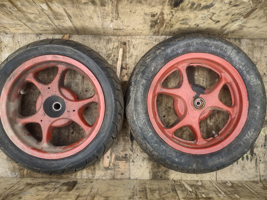 Honda PES 125 wheels & tyres (OEM) used