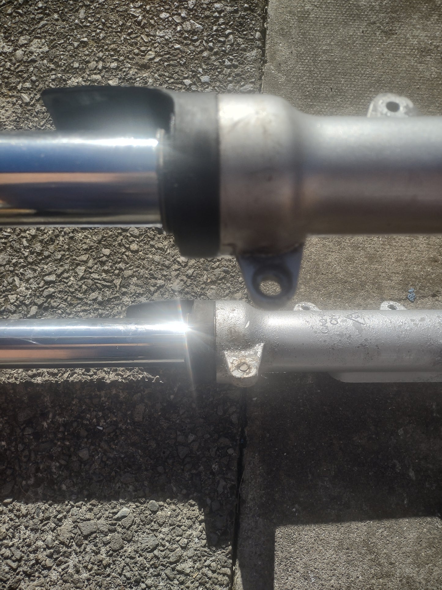 Lexmoto zsx f 125 front forks / shockers top & bottom yoke (2017)