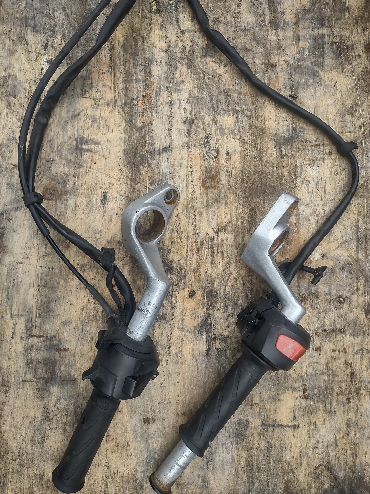 Lexmoto ZSX F 125 clip on handlebars & switches