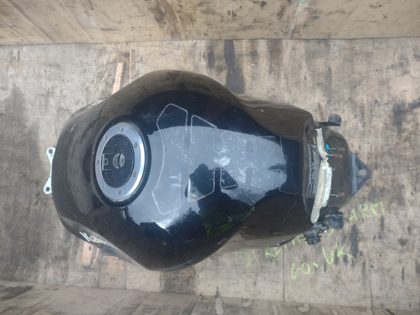 Kawasaki ZZR600 fuel tank 1993 (OEM)