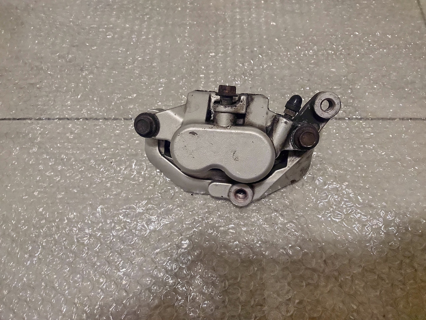 Yamaha xvs 650 dragstar calliper (OEM) used
