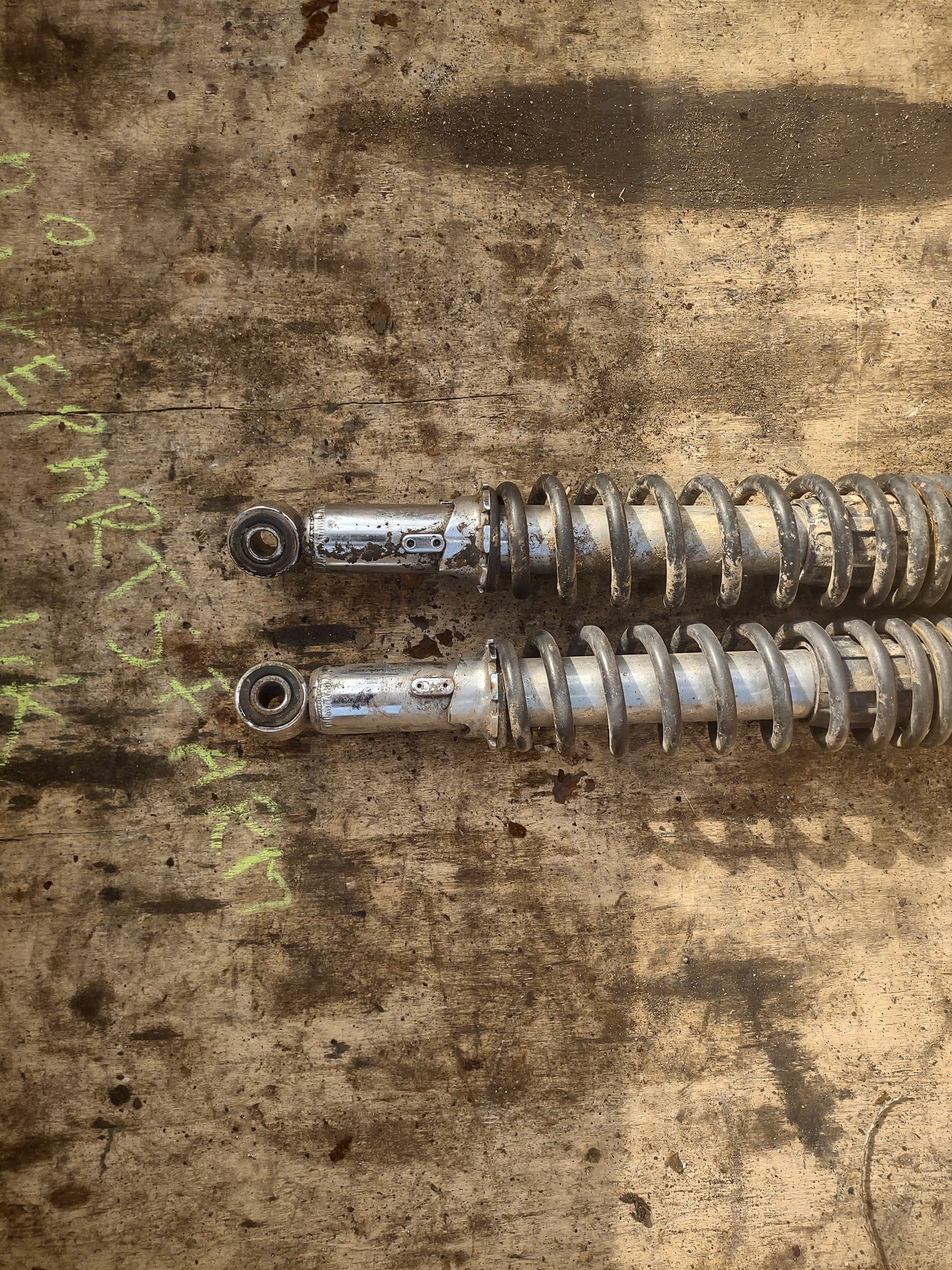 Honda CBF 125 rear shockers (used)