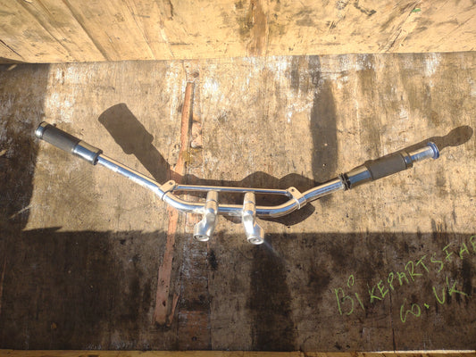 Honda CBR 125 R handlebar