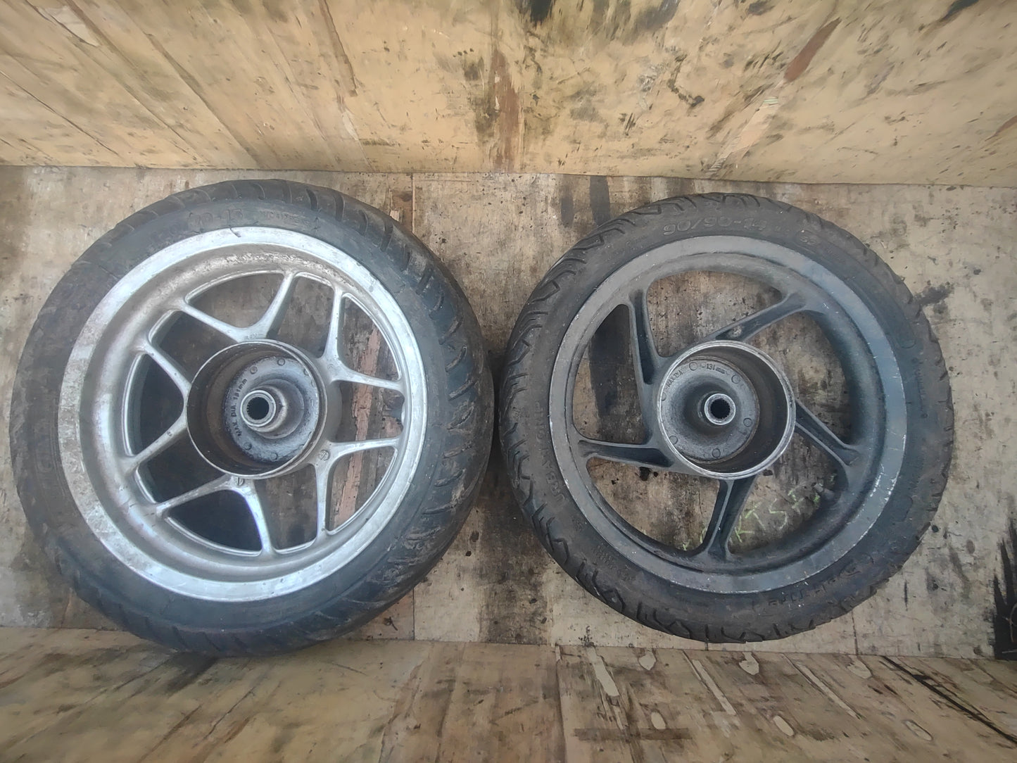 Honda ANC 125 wheels & tyres