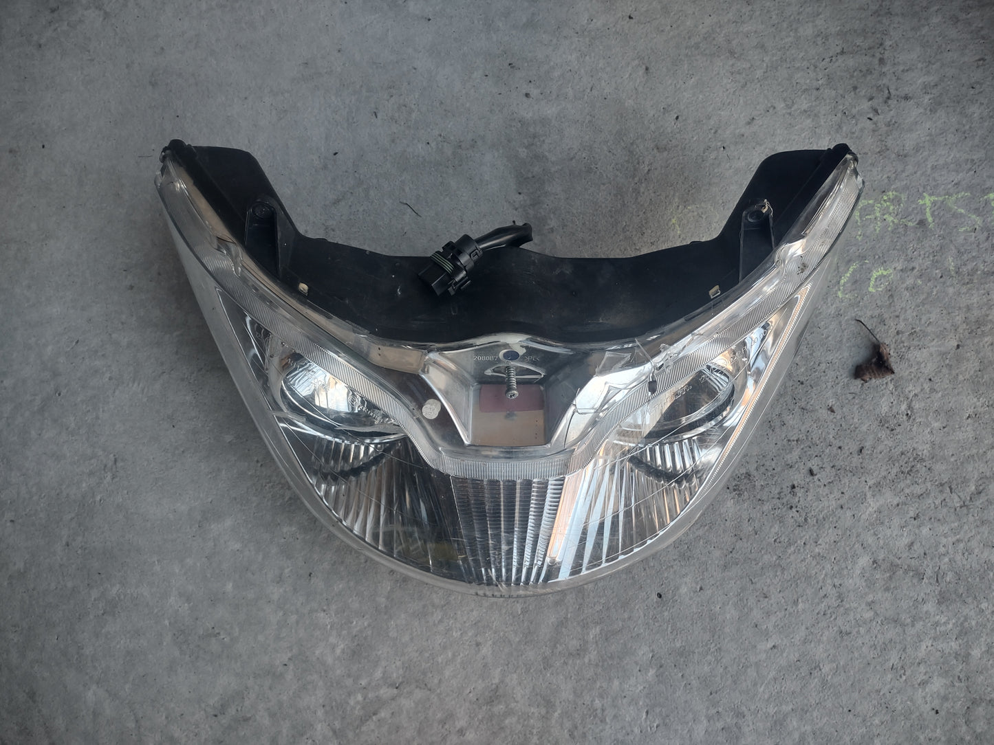 Piaggio x8 headlamp / headlamp assembly (OEM)