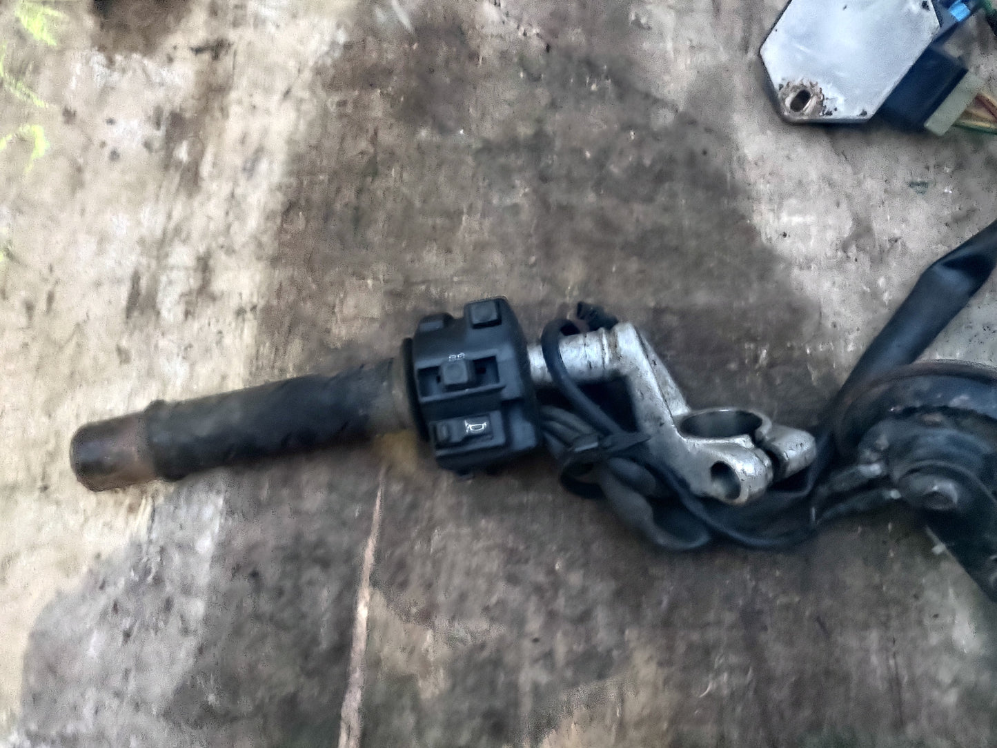 Honda CBR 125 r wiring loom ECU, rectifier clip on handlebar (OEM)