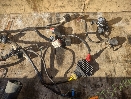 Honda CBR R 125 wiring (C1783)