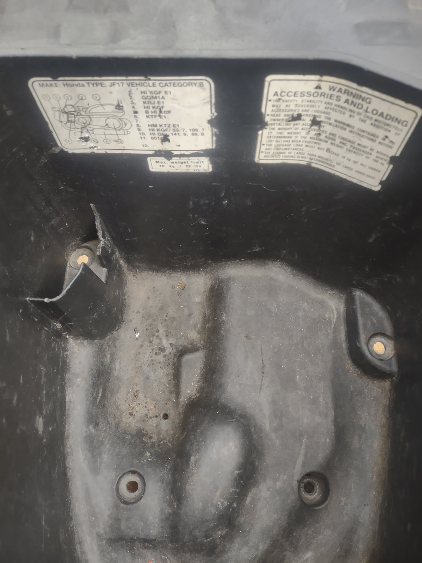 Honda PES 125 seat & bucket