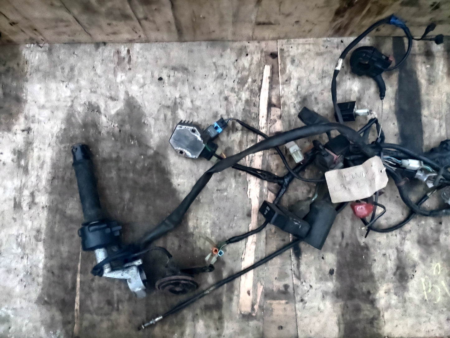 Honda CBR 125 r wiring loom ECU, rectifier clip on handlebar (OEM)