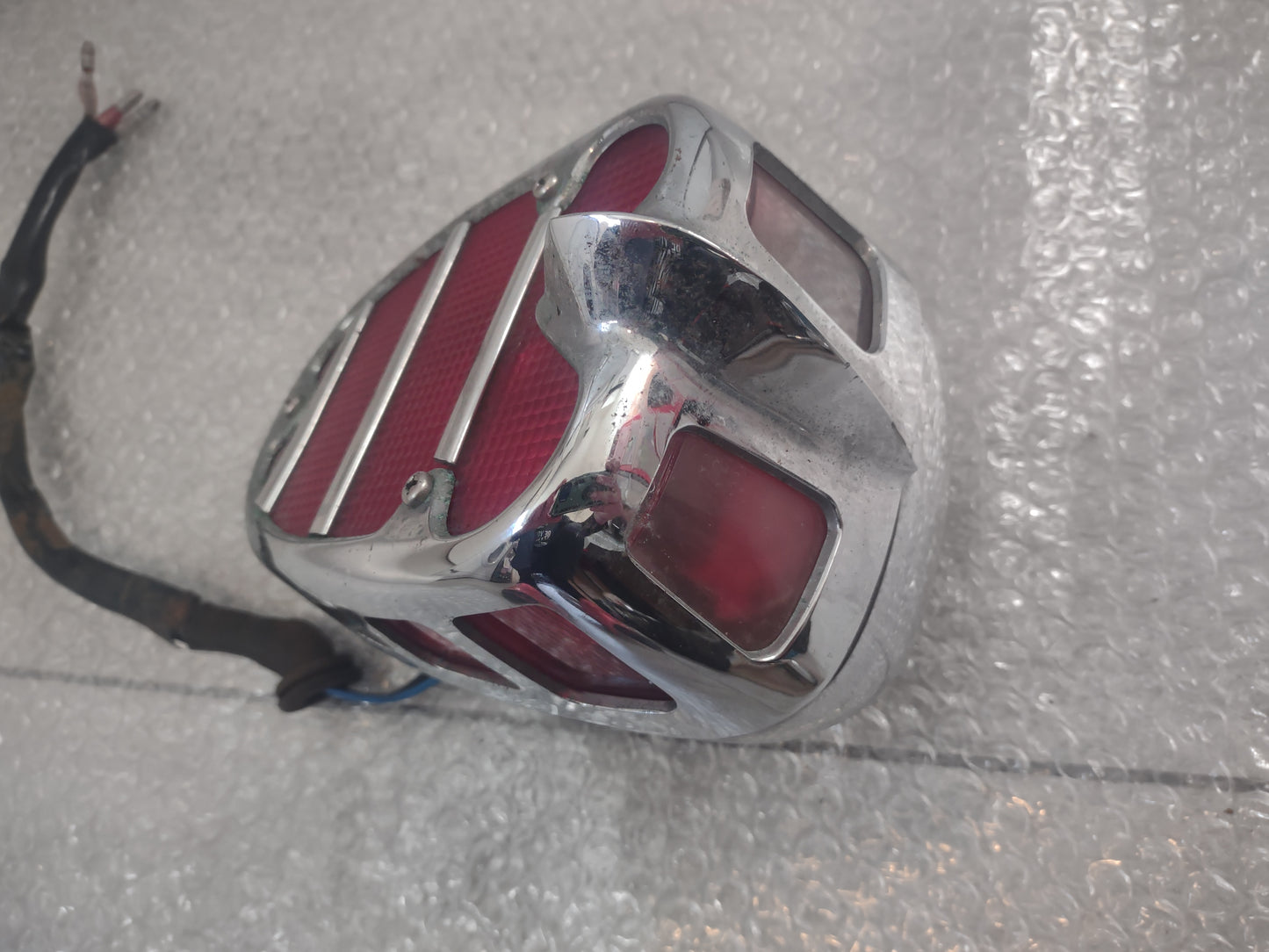 Yamaha xvs 650 dragstar rear light (OEM) used