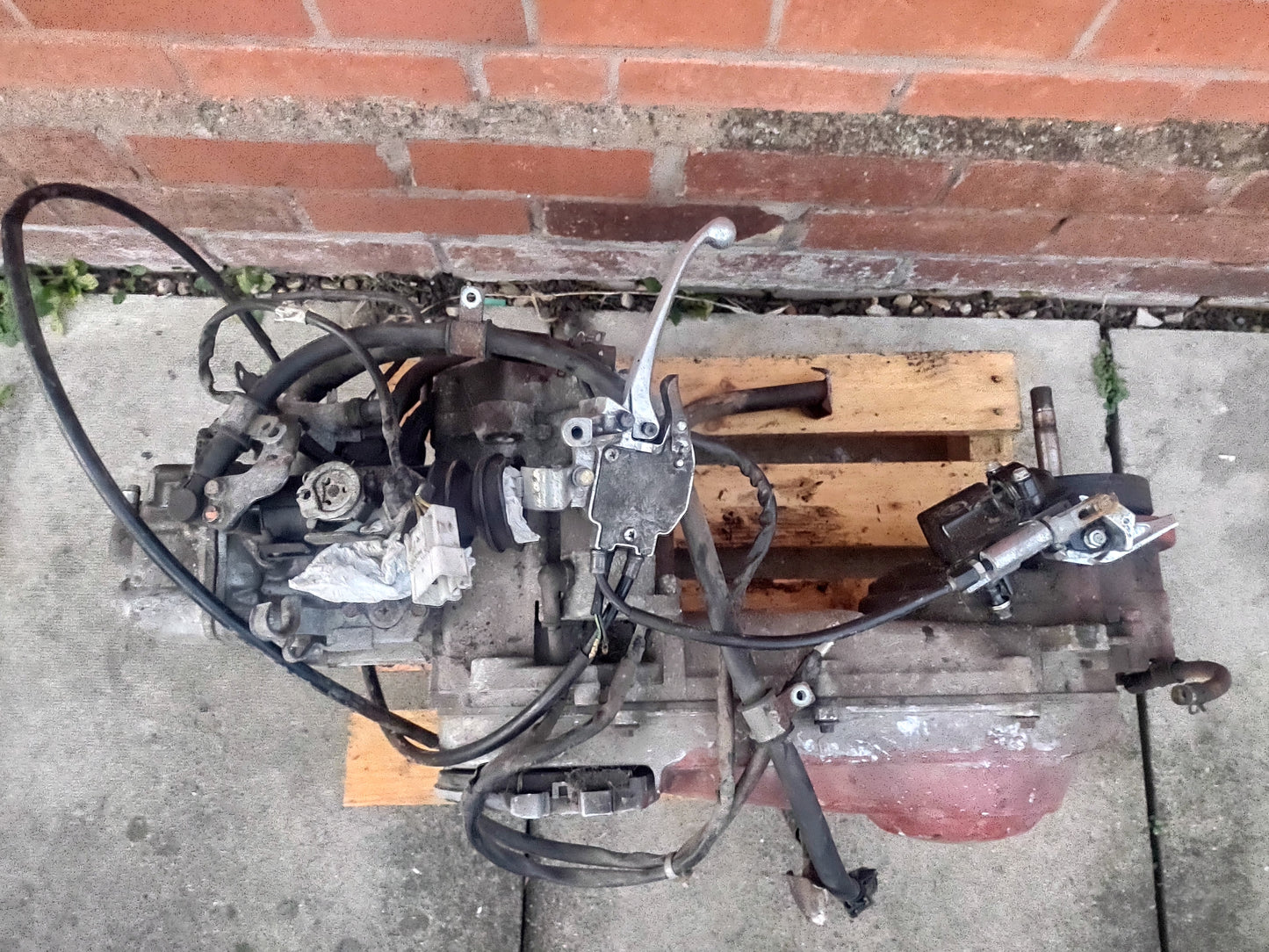 Honda PES 125 SES 125 complete engine (30 days warranty) 2008