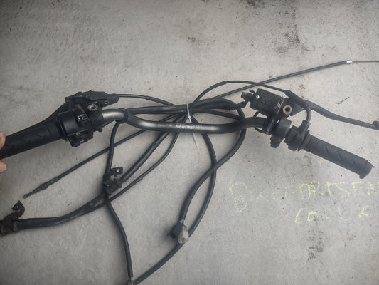 Honda CBR 125 rental handlebars & switches