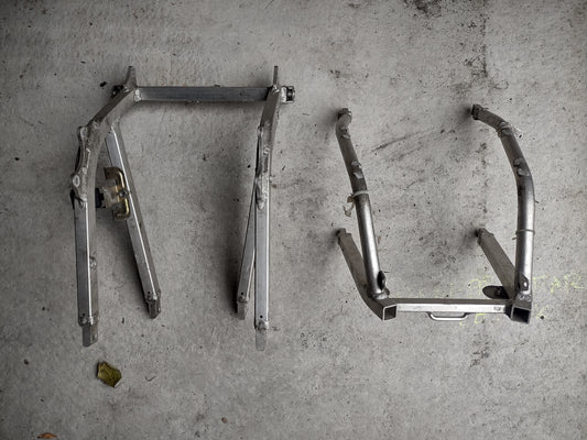 Suzuki gsxr 600 srad subframe front & rear pillion (OEM)