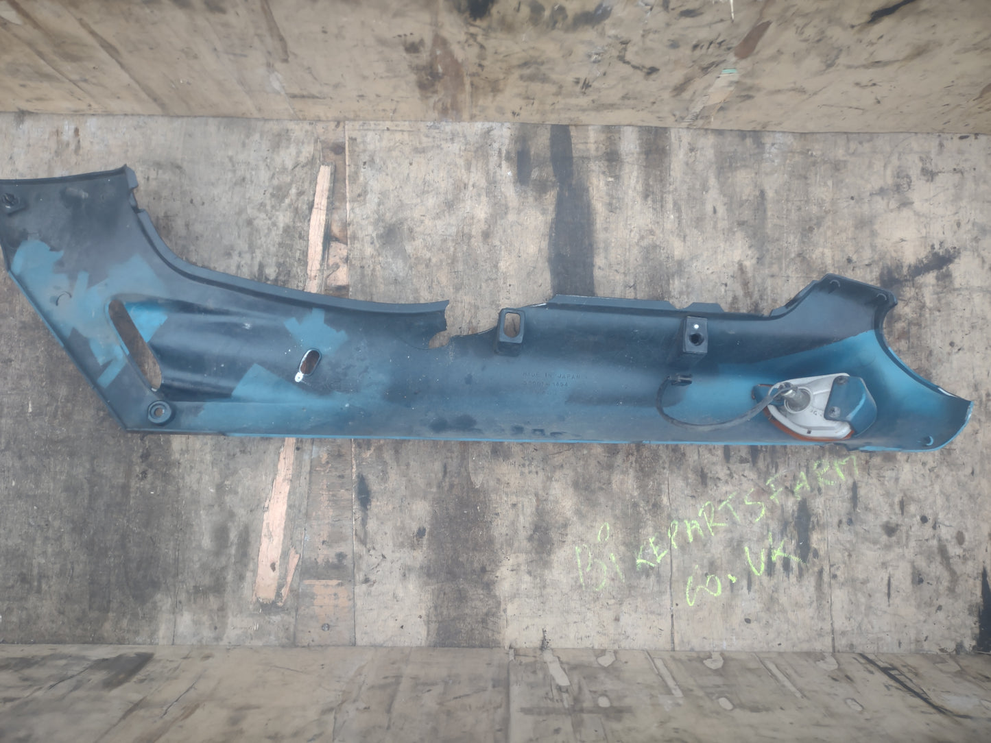 Kawasaki zzr600 nose cone, fairings, indicators, mounting bracket 1993 (OEM)