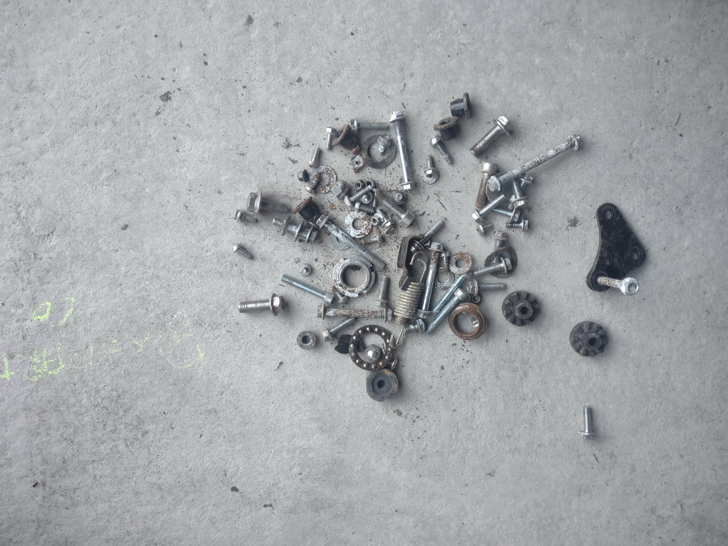 Zontes mantis 125 nuts and bolts (OEM)