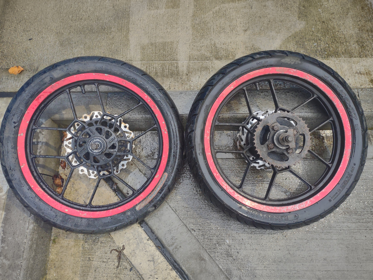 Lexmoto ZSX F 125 wheels, tyres, discs spindle etc (2017)