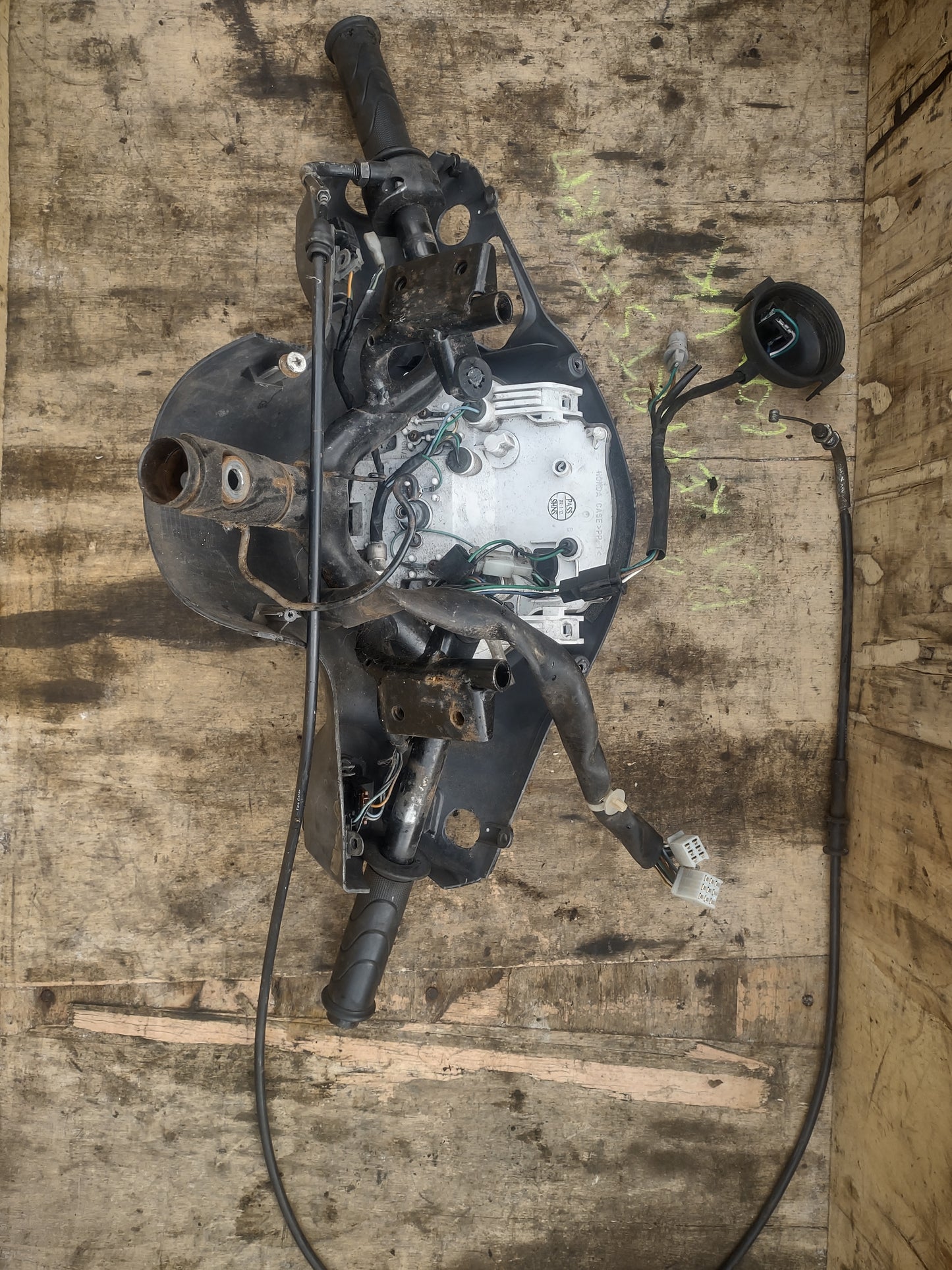 Honda PES125 handlebar, clocks and switches