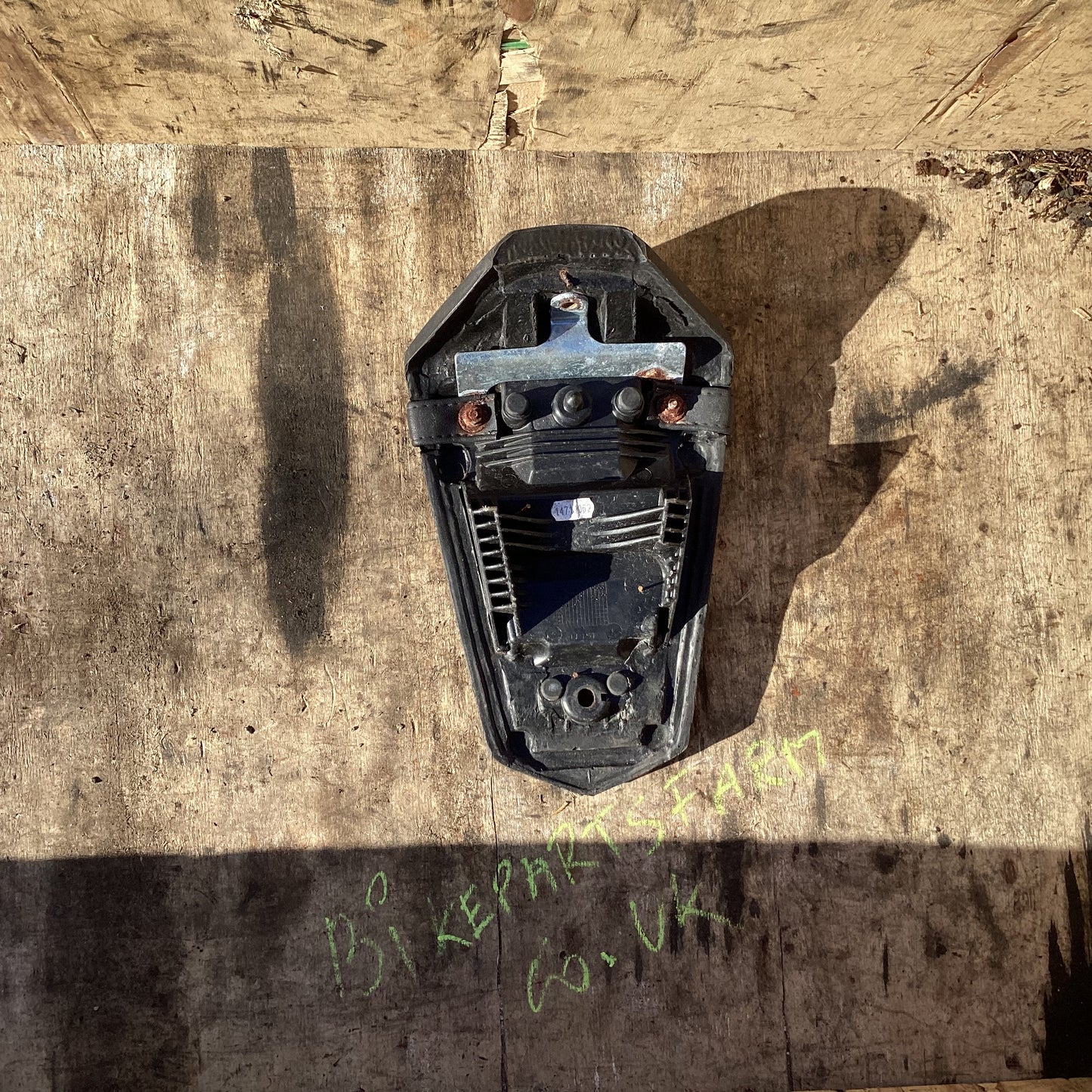 YAMAHA YZF 125 rear seat